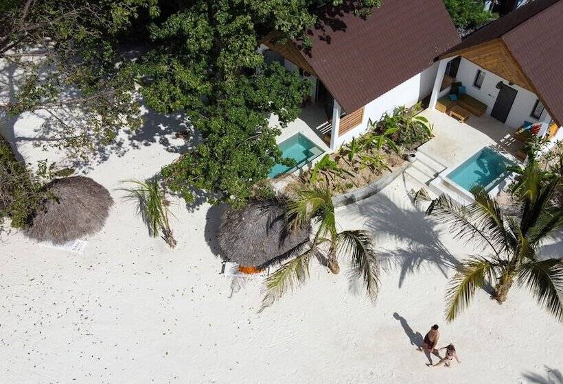 אתר נופש Fun Beach