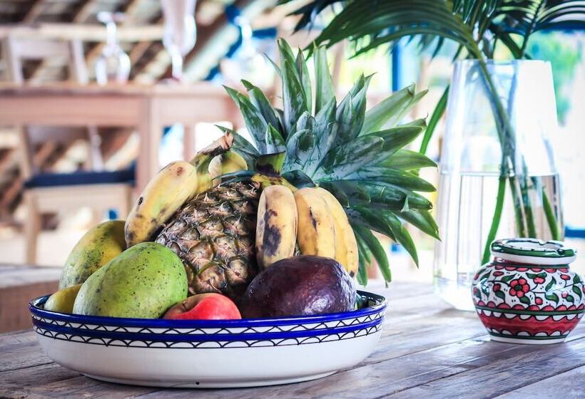 אתר נופש Fun Beach