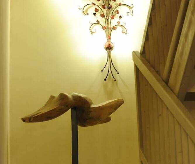 فندق Casa Moresc