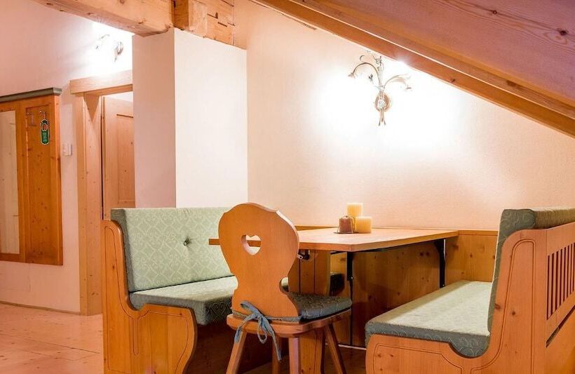 فندق Casa Moresc