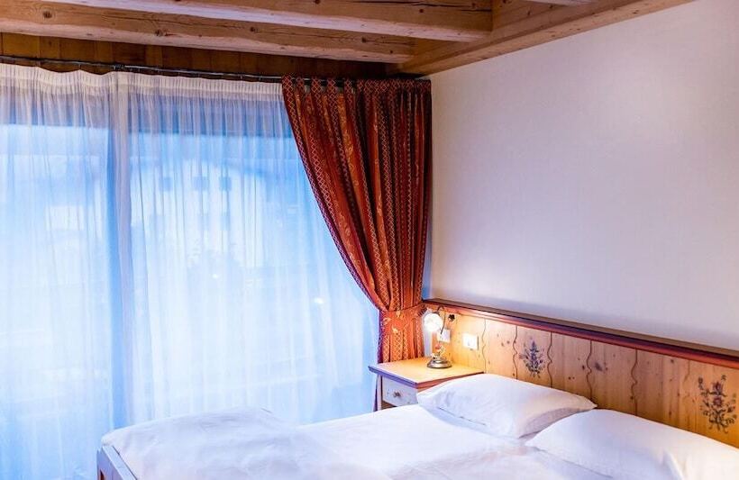 فندق Casa Moresc