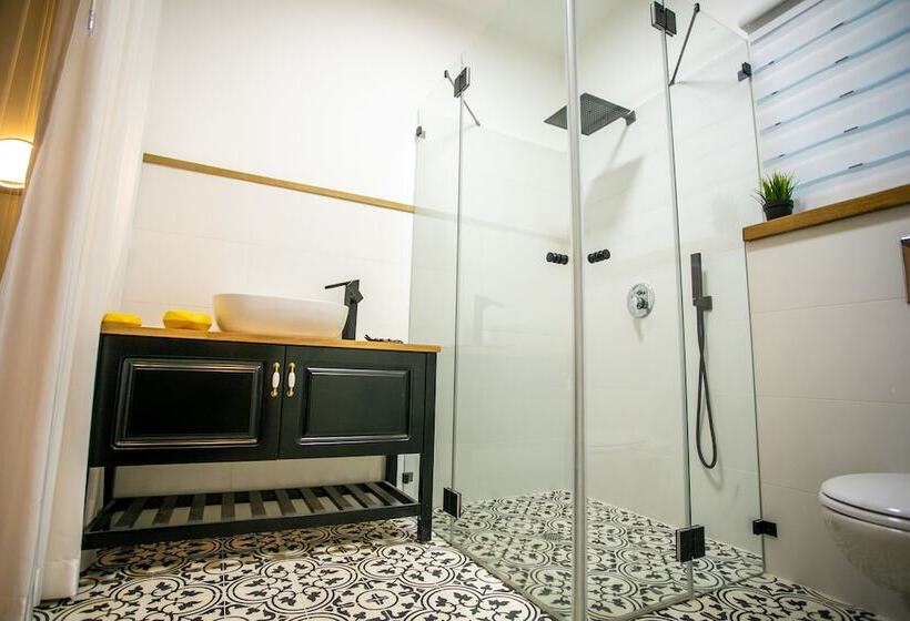 בית מלון כפרי Eshel Mansion   Boutique Suites