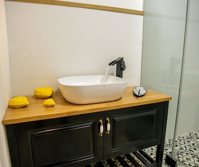 בית מלון כפרי Eshel Mansion   Boutique Suites