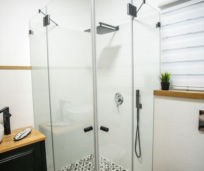 בית מלון כפרי Eshel Mansion   Boutique Suites