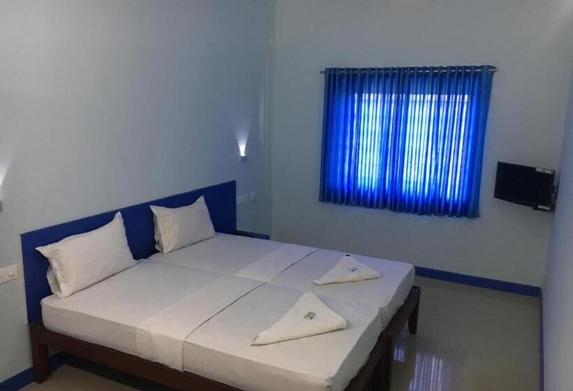 酒店 Kalluvalappil Holiday Inn