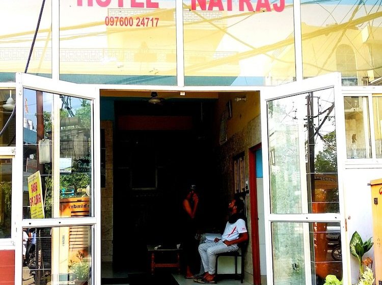 Отель Natraj