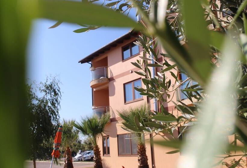 בית מלון כפרי Rambuje Resort