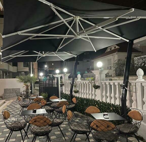 בית מלון כפרי Vila Dedej