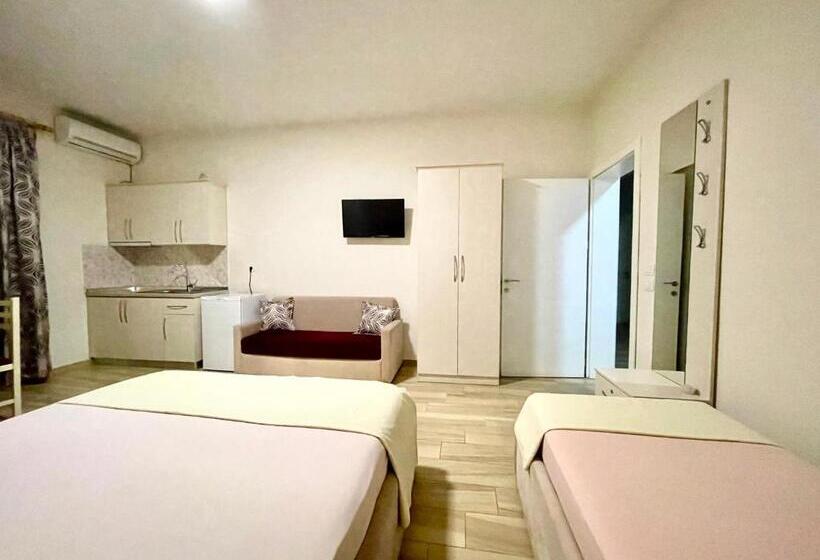 בית מלון כפרי Vila Dedej