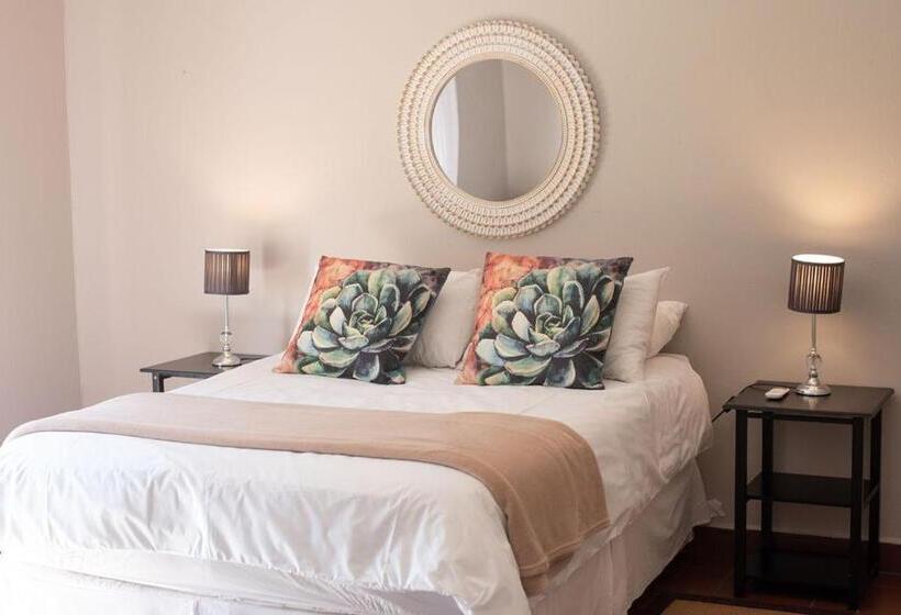 ペンション Micasa Sucasa Guesthouse