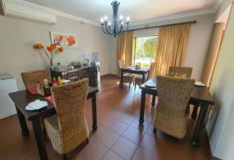 ペンション Micasa Sucasa Guesthouse