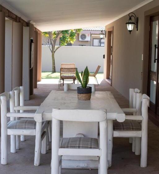 ペンション Micasa Sucasa Guesthouse