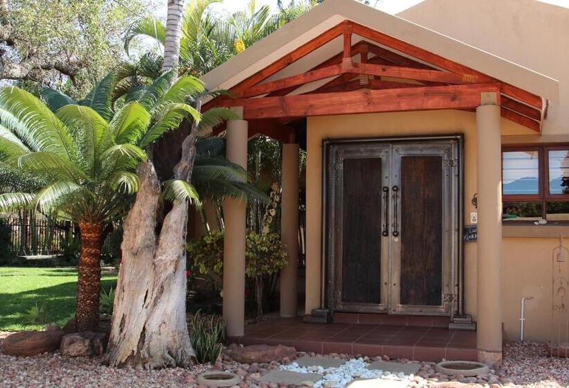 ペンション Micasa Sucasa Guesthouse