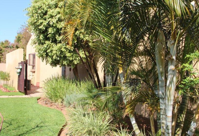 ペンション Micasa Sucasa Guesthouse