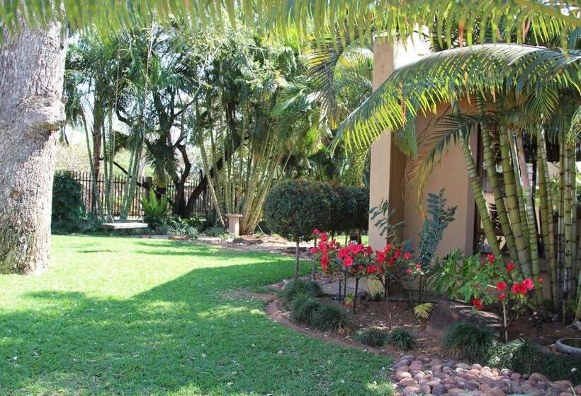 ペンション Micasa Sucasa Guesthouse