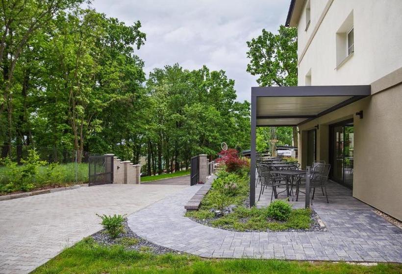 펜션 Penzion Lesni