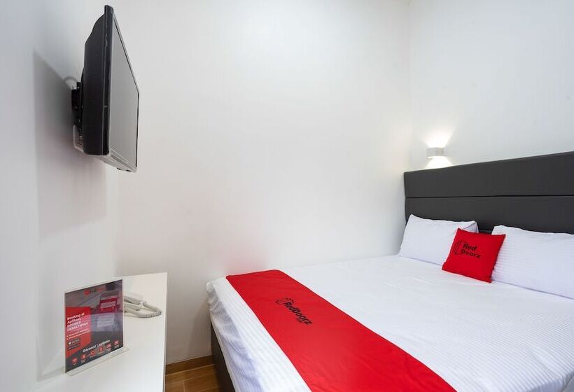 膳宿费 Reddoorz Plus @ Danau Sunter Utara