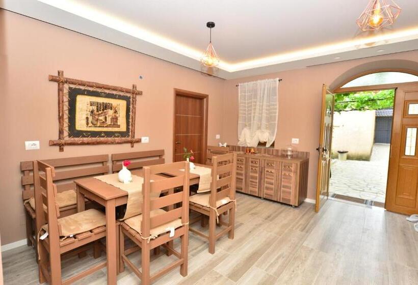 פנסיון Vila Culli