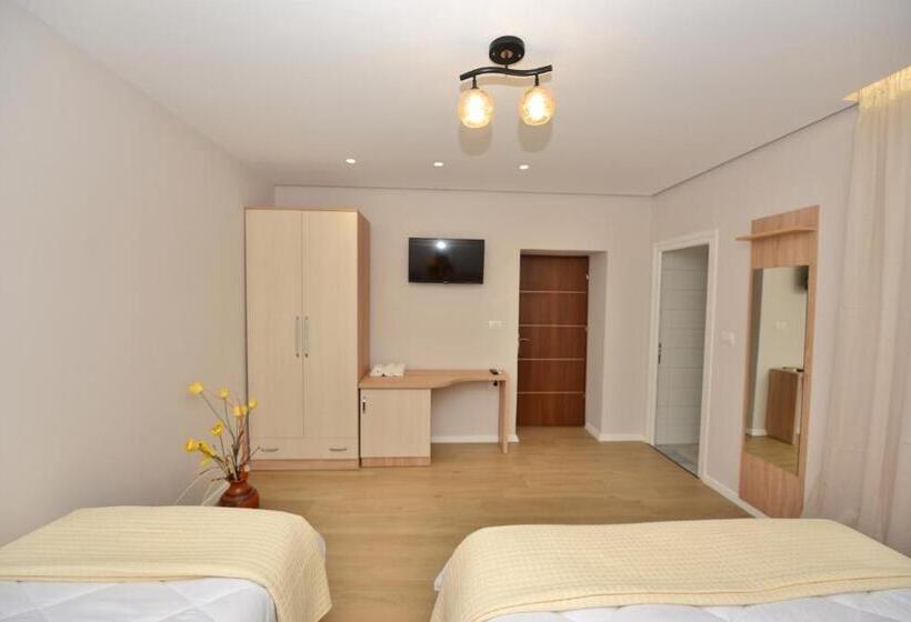 פנסיון Vila Culli