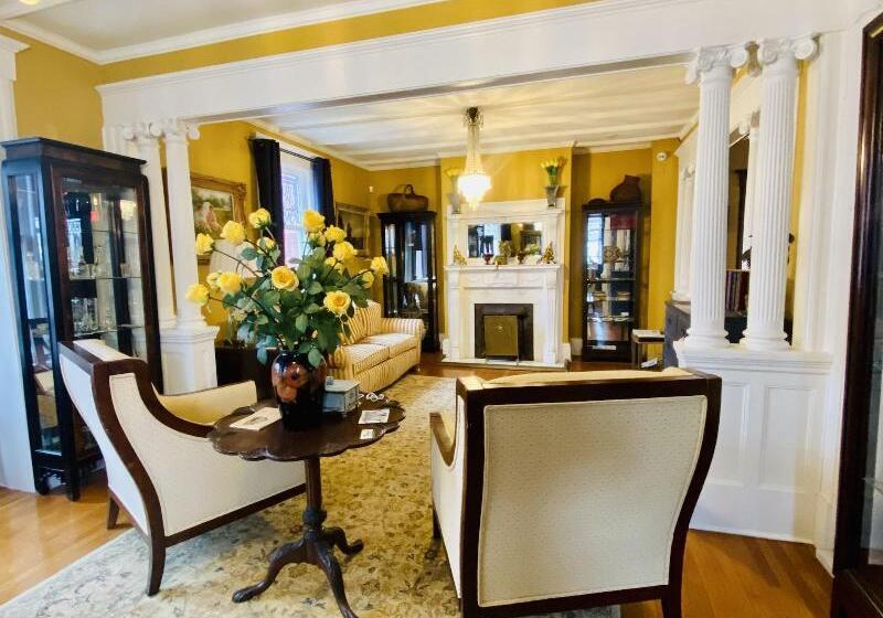 1000 Islands Bed And Breakfast The Bulloch House