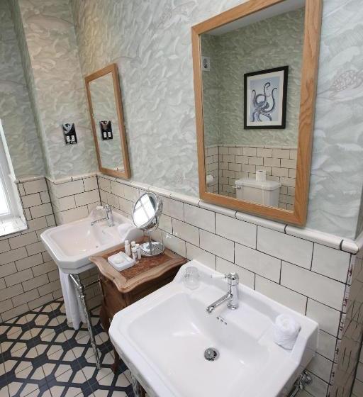 فندق صغير The Pilot Boat