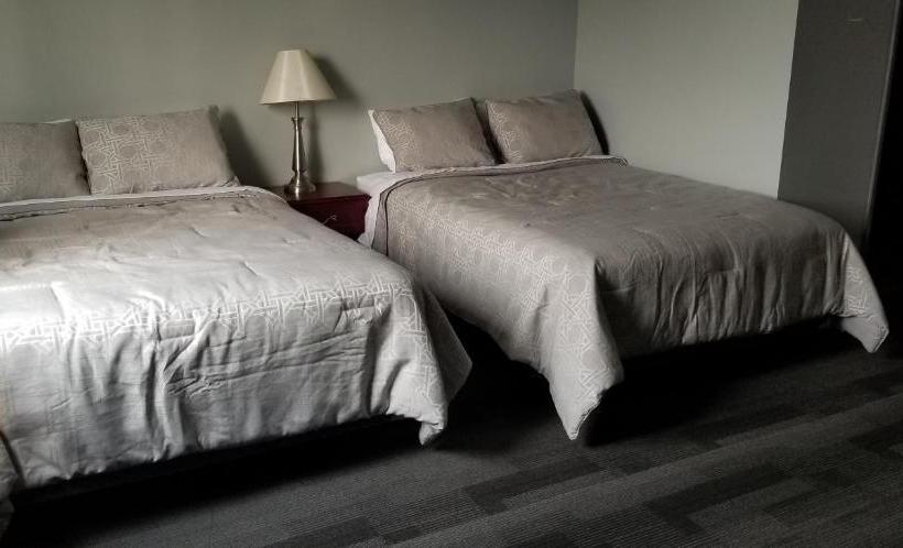 Gibbons Hotel & Tavern