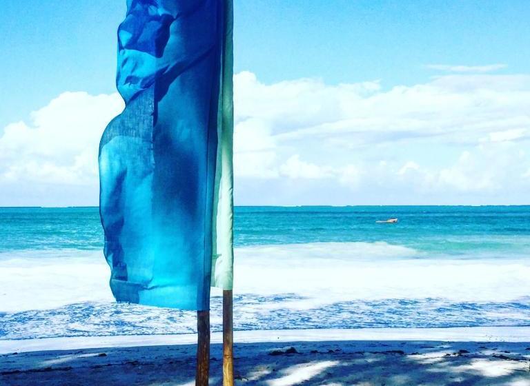 בית מלון כפרי B4 Beach Club