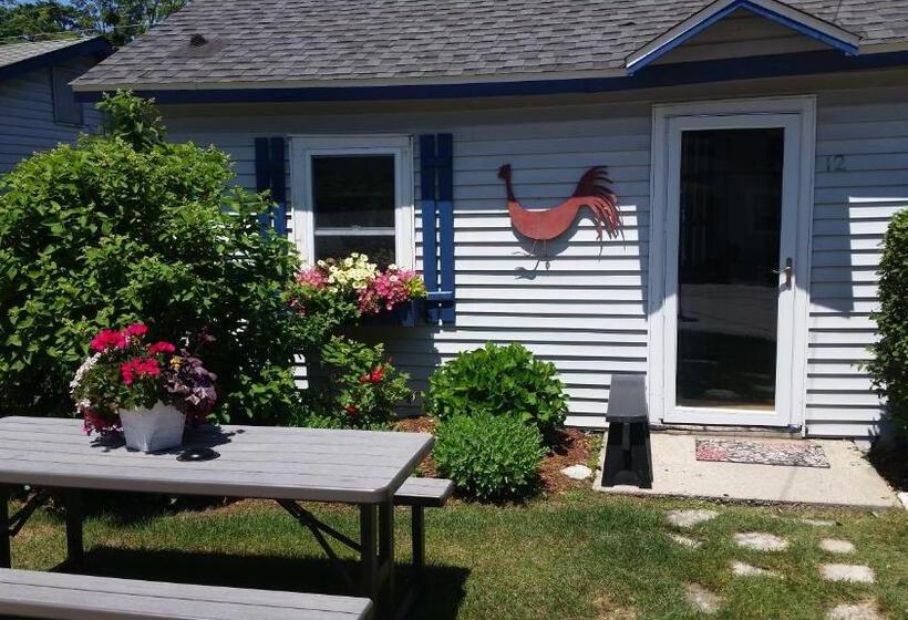 בית מלון כפרי Bay Port Lodging