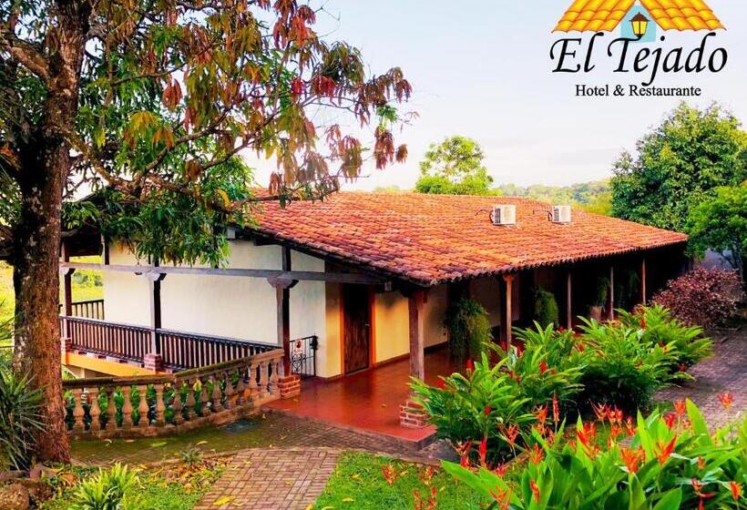 ホテル El Tejado