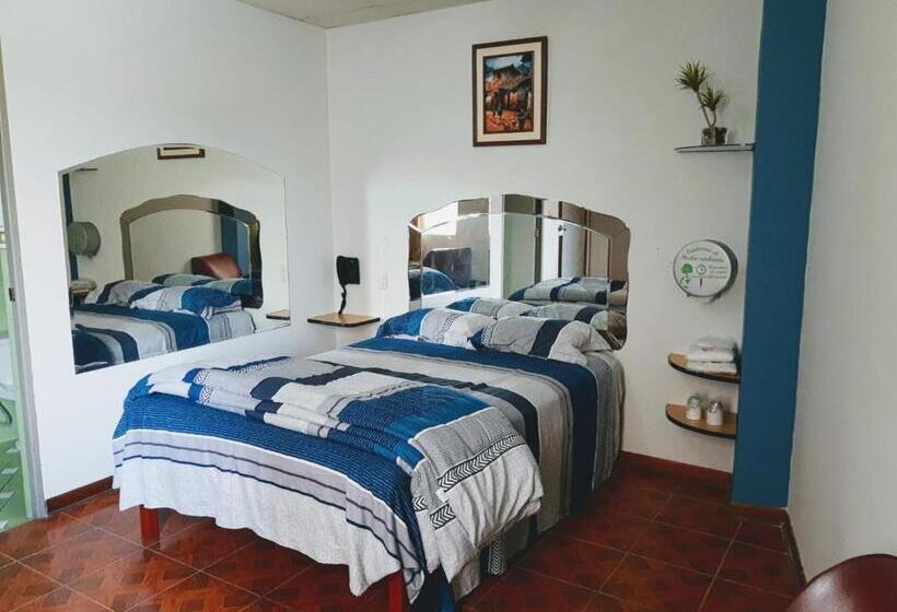 호텔 Hospedaje Las Tres Regiones