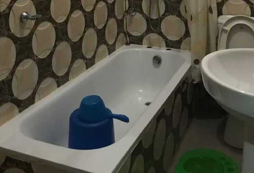 هتل Jim Eddy Suites