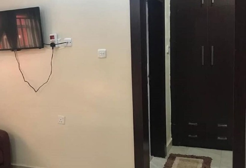 هتل Jim Eddy Suites