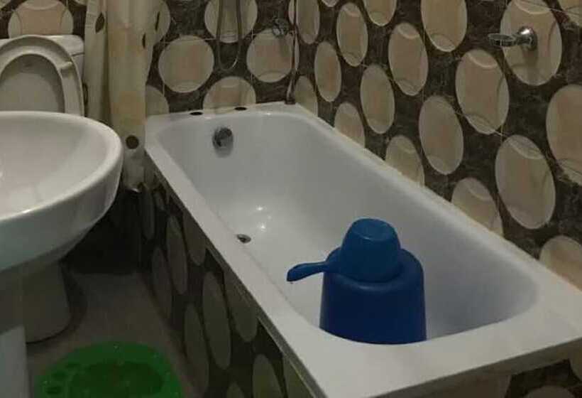 هتل Jim Eddy Suites