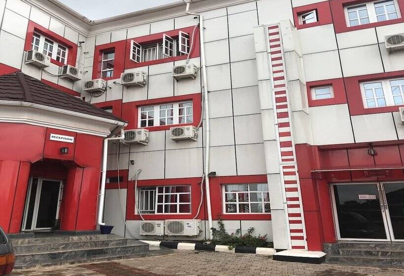 هتل Jim Eddy Suites