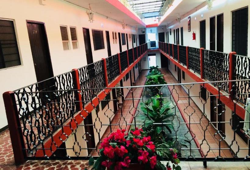 فندق Maria De Lourdes