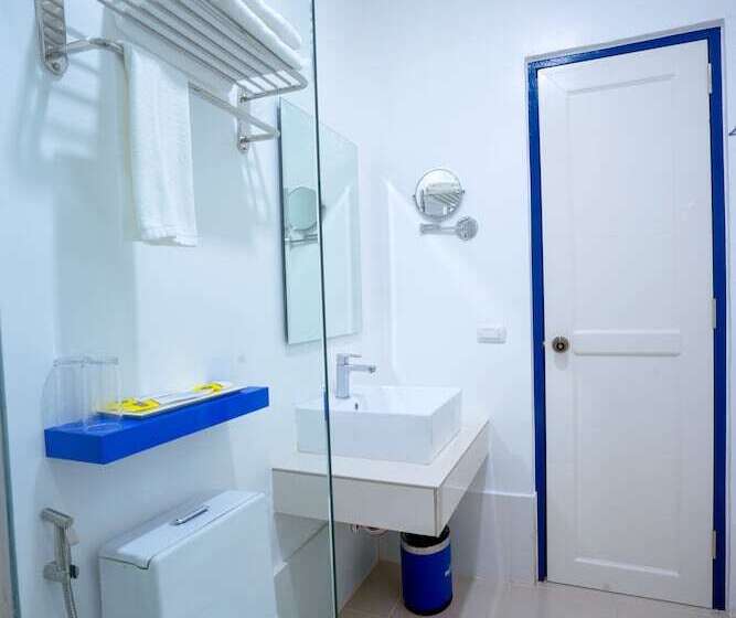 هتل The Palladium