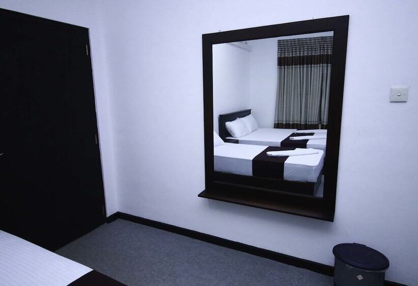 Отель Yoho Bro Colombo 03