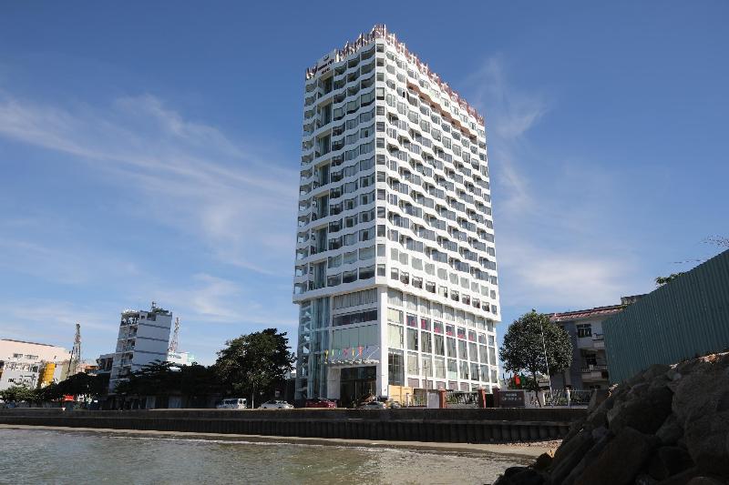 Huong Viet Hotel Quy Nhon Beachfront