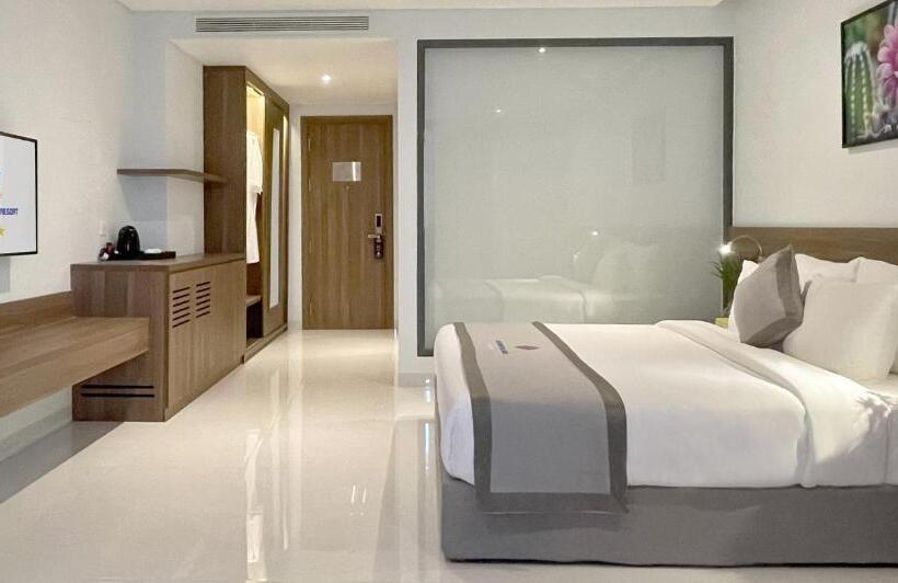 Long Thuan Hotel & Resort