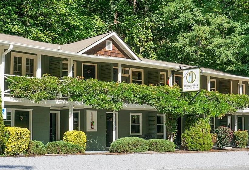 モーテル Hickory Falls Inn