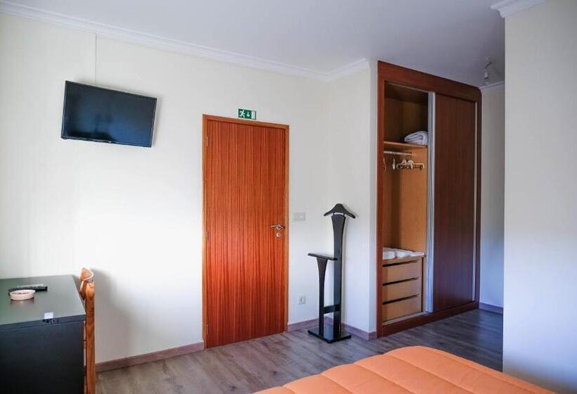 پانسیون Alojamento Local Do Arado