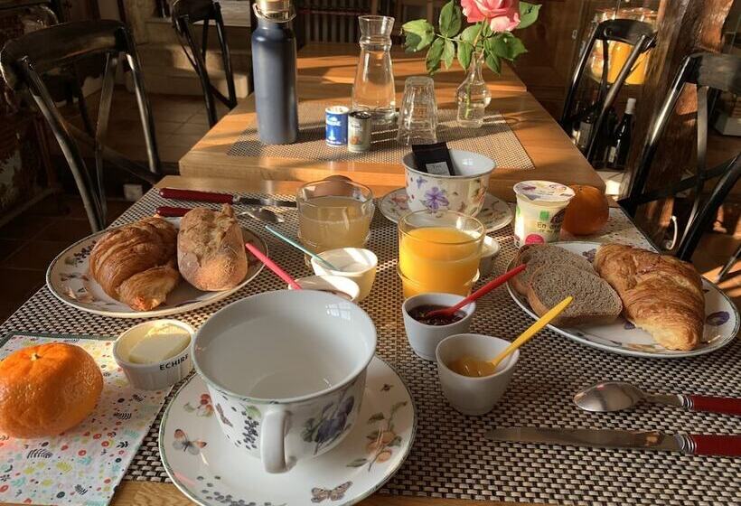 بنسيون Logis De La Roche Niort Chauray