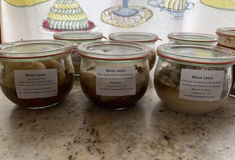 Пансион Logis De La Roche  Niort  Chauray