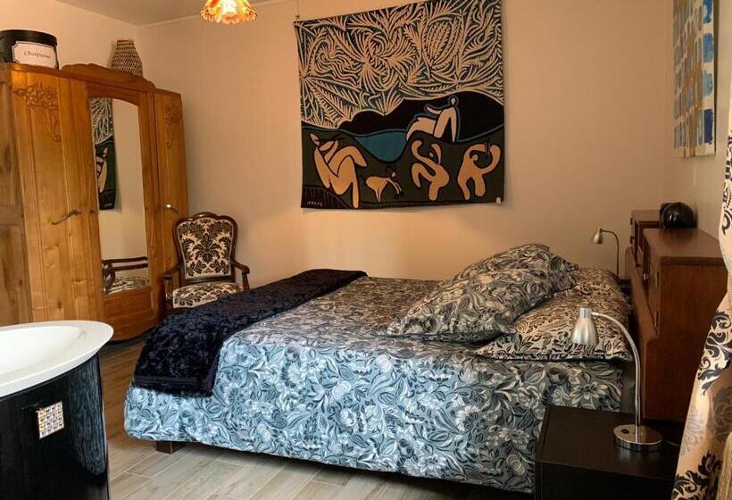 بنسيون Logis De La Roche Niort Chauray