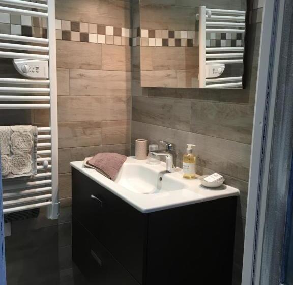 펜션 Logis De La Roche  Niort  Chauray