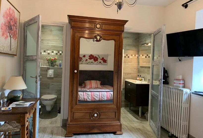 Пансион Logis De La Roche  Niort  Chauray