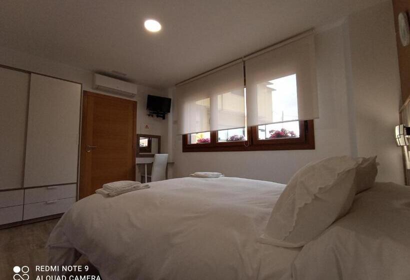 Pensión O Escondidino