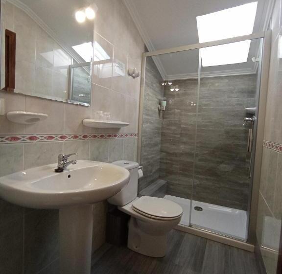 Pensión O Escondidino