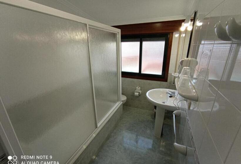 Pensión O Escondidino