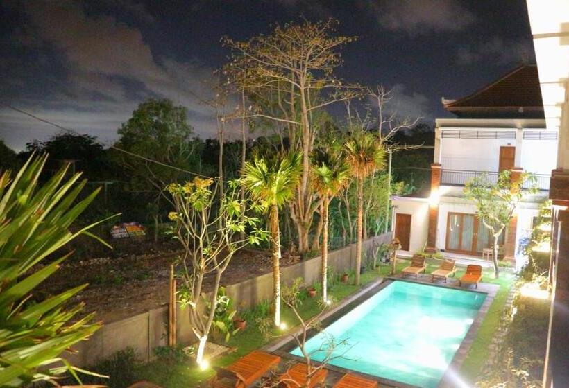 ペンション Seno Guesthouse & Cafe